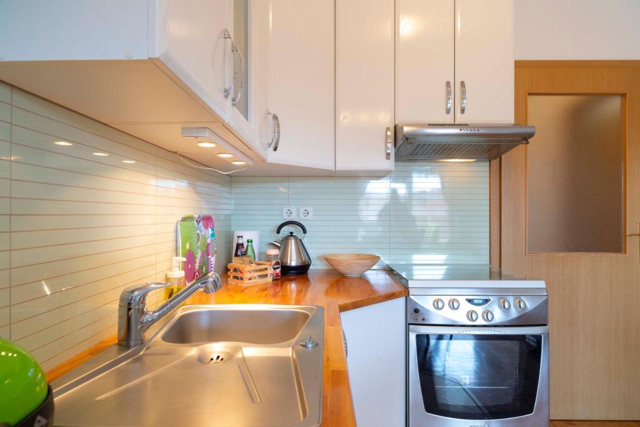 Apartman Adriatic Sea Promajna Extérieur photo