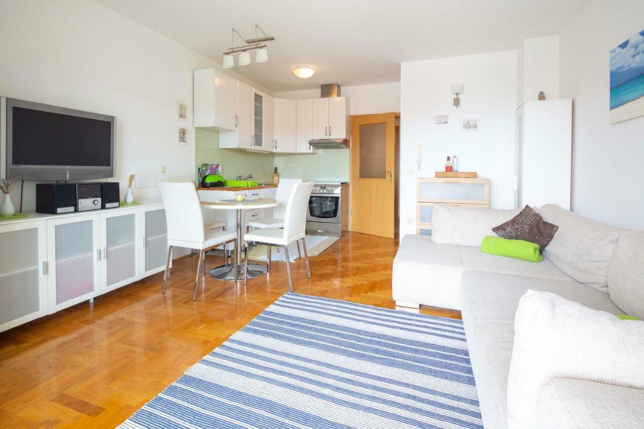 Apartman Adriatic Sea Promajna Extérieur photo